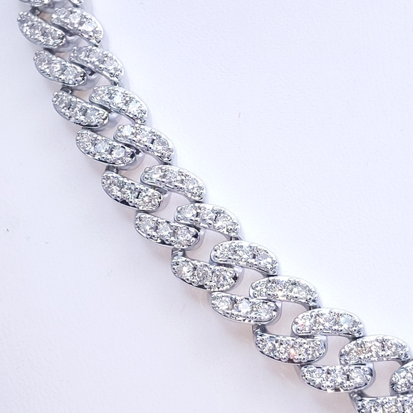 18" x 10mm Silver Finish Miami Cuban Chain - Picture 11 of 12
